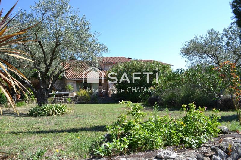 Maison - 292 m² - 9 pièces