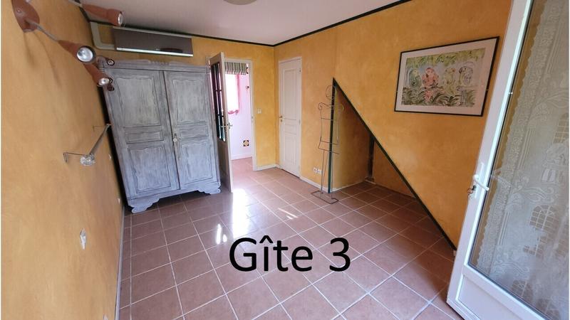 Maison - 245 m² - 11 pièces