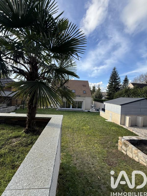 Maison - 180 m² - 8 pièces