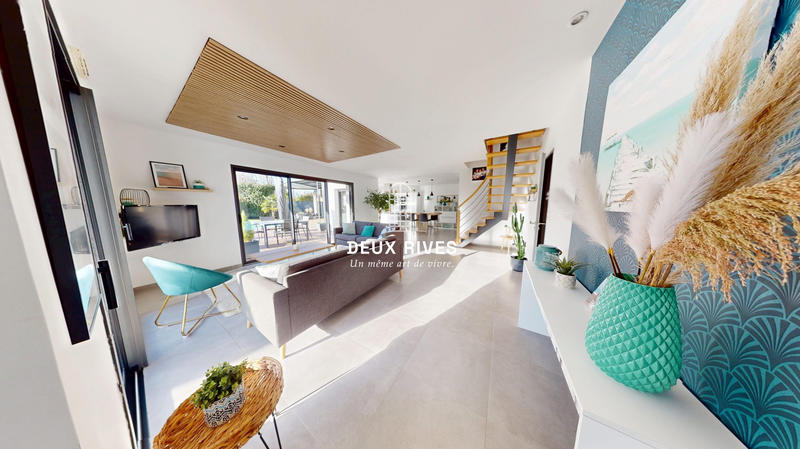 Maison contemporaine - 163 m² - 7 pièces