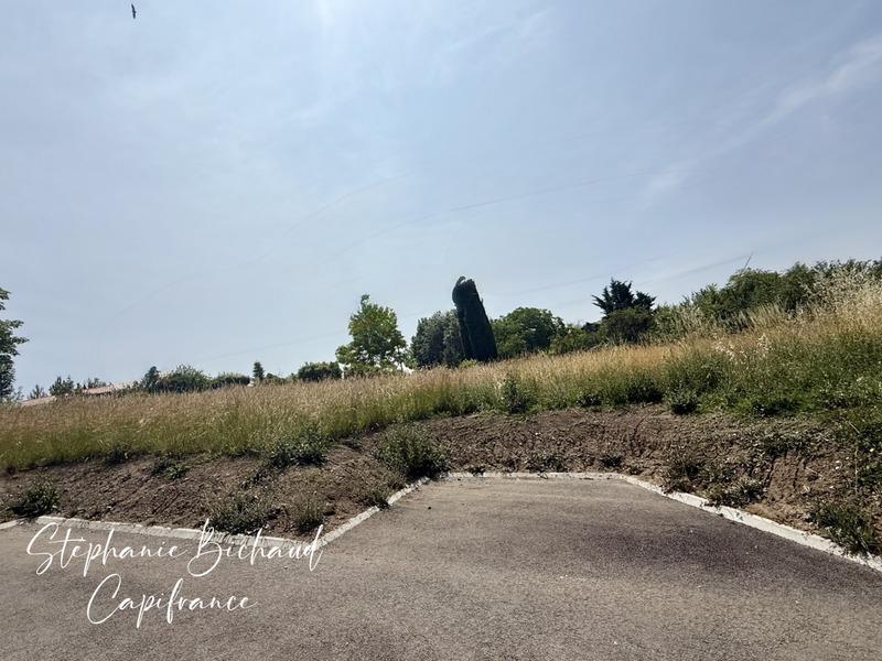 Terrain constructible - 904 m²