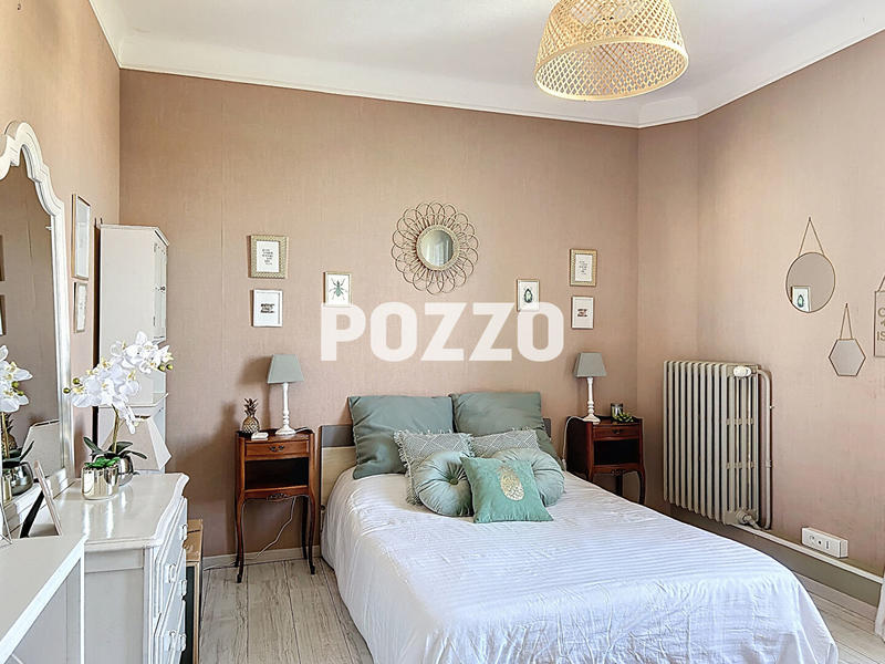 Maison - 189 m² - 7 pièces