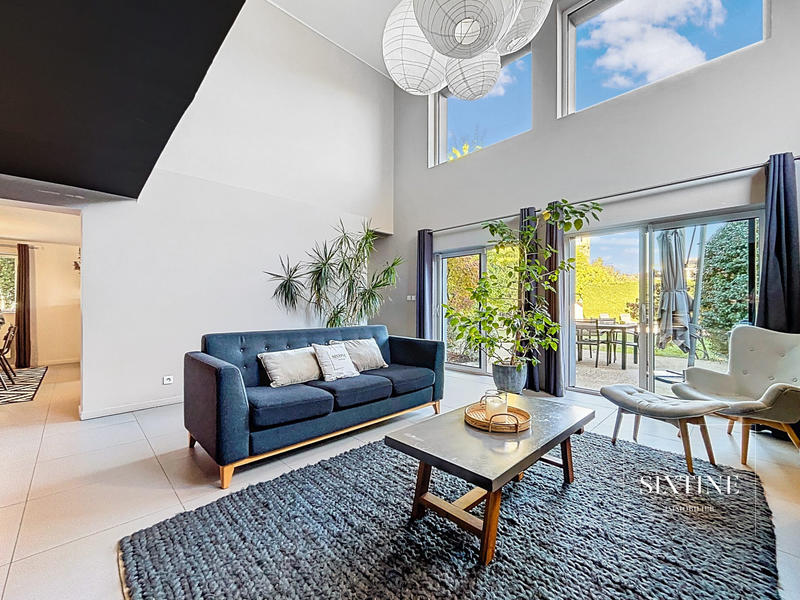 Maison - 145 m² - 6 pièces