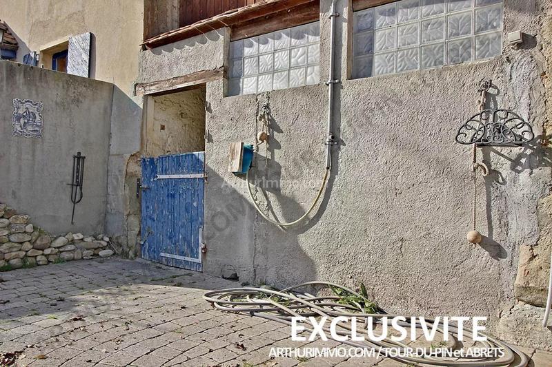 Maison - 220 m² - 7 pièces