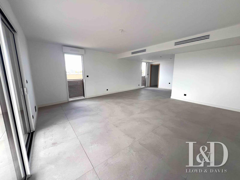 Appartement - 120 m² - 4 pièces