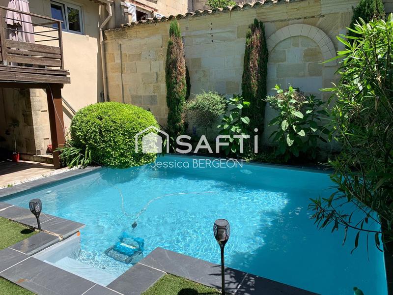 Maison de maîtres - 220 m² - 8 pièces