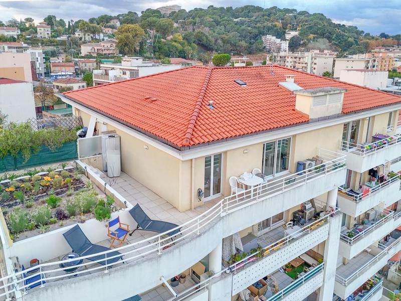 Penthouse - 38 m² - 2 pièces