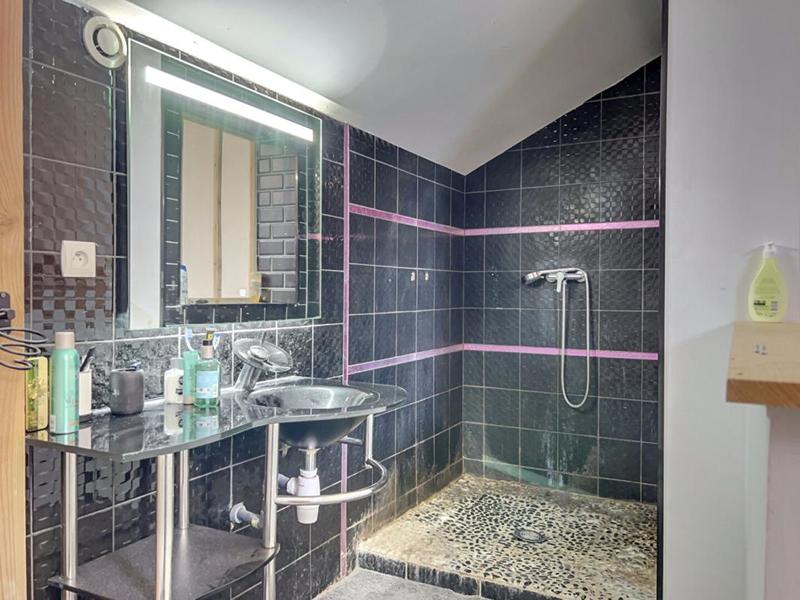 Maison - 300 m² - 9 pièces