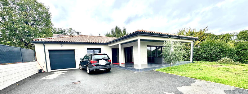 Maison - 140 m² - 6 pièces