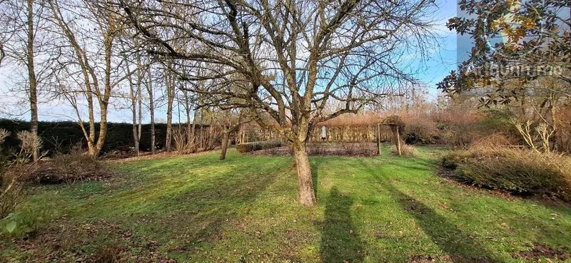 Maison - 273 m² - 8 pièces