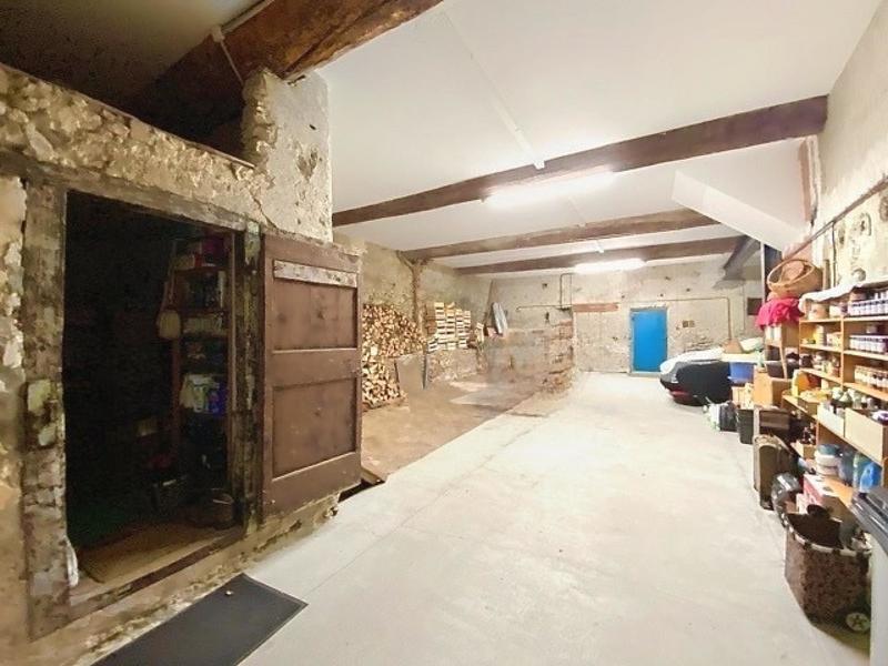 Maison de maîtres - 320 m² - 7 pièces