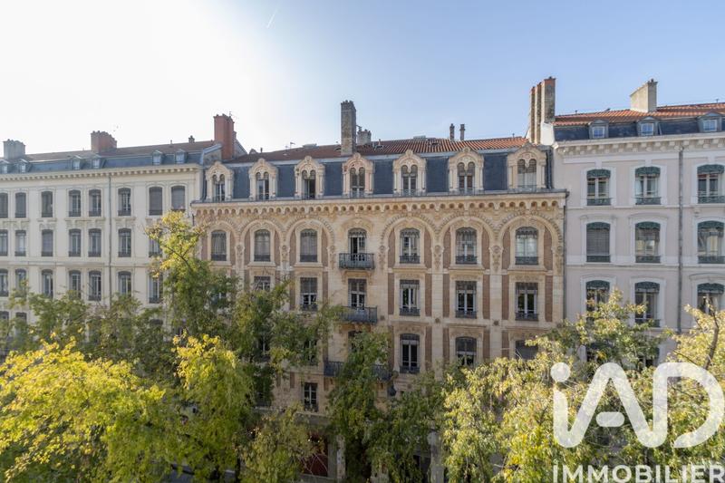 Appartement - 130 m² - 4 pièces