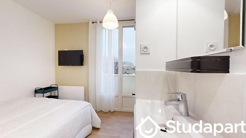 Chambre - 10 m² - 1 pièce