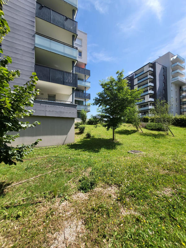 Appartement - 80 m² - 4 pièces