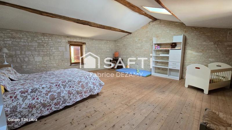 Maison - 305 m² - 7 pièces