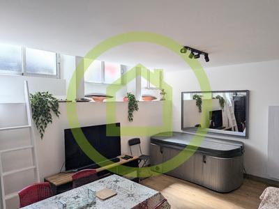 Appartement ancien - 72 m² - 3 pièces