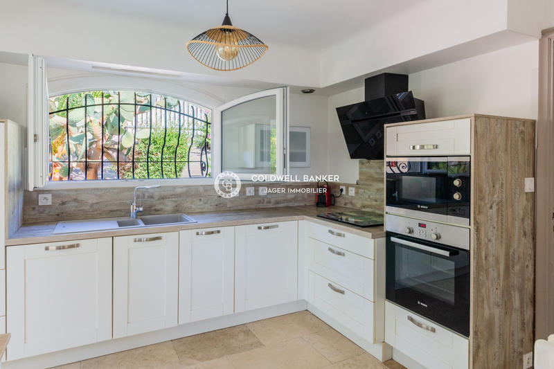 Maison - 298 m² - 7 pièces