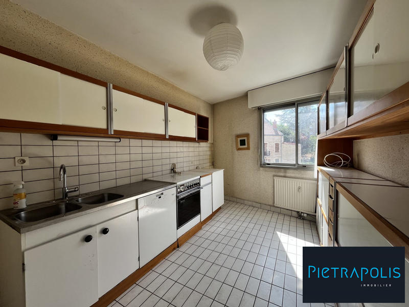 Appartement - 92 m² - 4 pièces