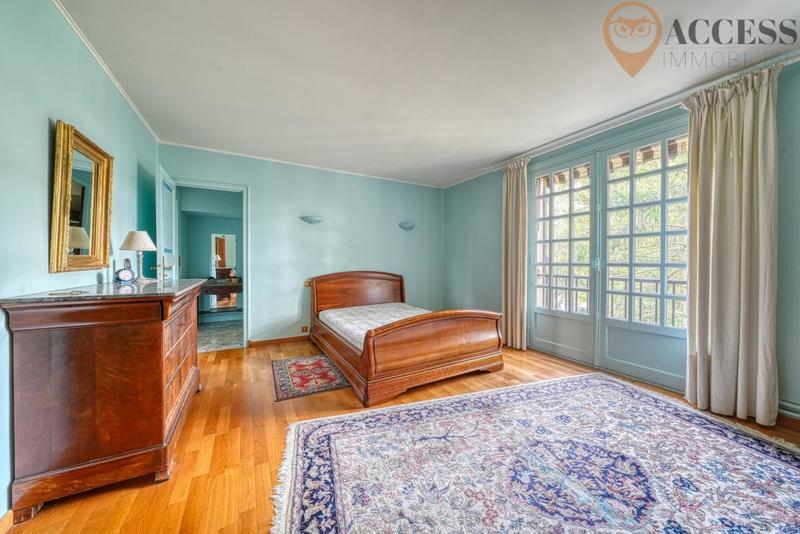 Maison bourgeoise - 300 m² - 8 pièces