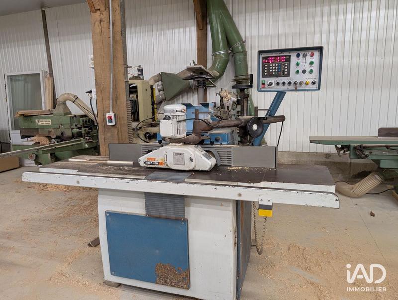 Local commercial - 1 000 m²