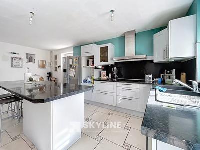 Maison - 147 m² - 7 pièces