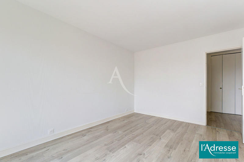 Appartement - 90 m² - 4 pièces