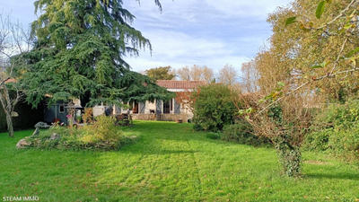 Maison - 138 m² - 5 pièces