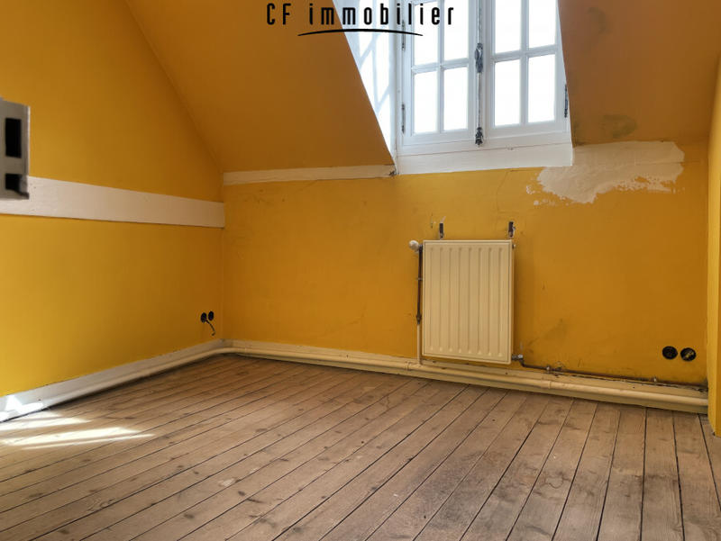 Maison - 220 m² - 7 pièces