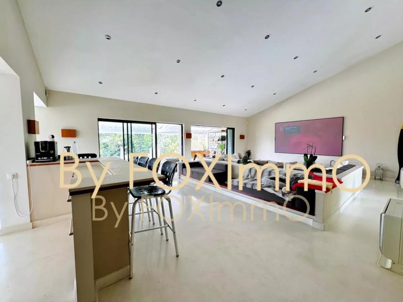 Maison - 346 m² - 7 pièces