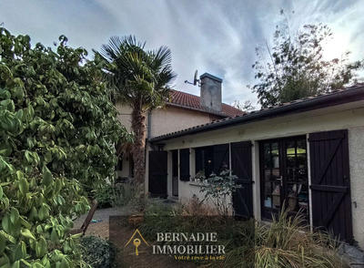 Demeure - 288 m² - 7 pièces