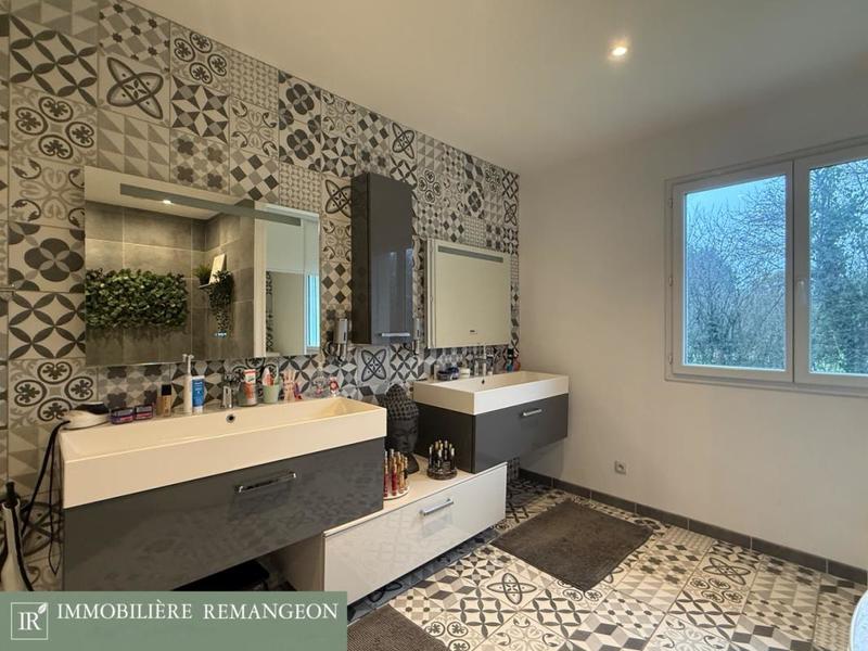 Pavillon - 165 m² - 6 pièces