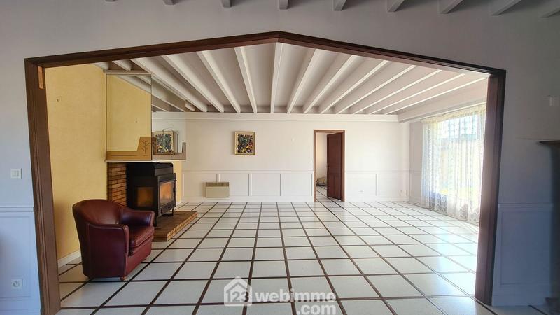 Maison - 370 m² - 12 pièces