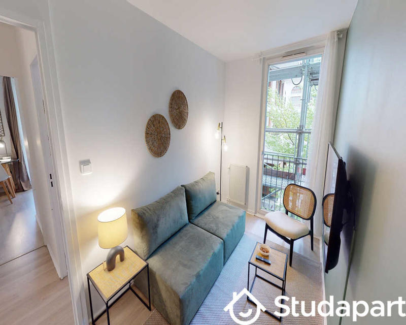 Chambre - 140 m² - 1 pièce