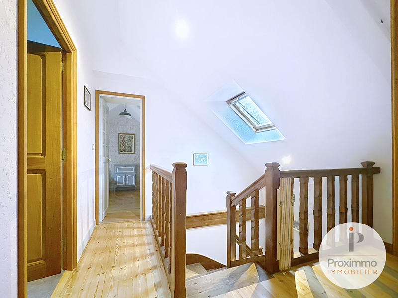 Maison - 104 m² - 4 pièces