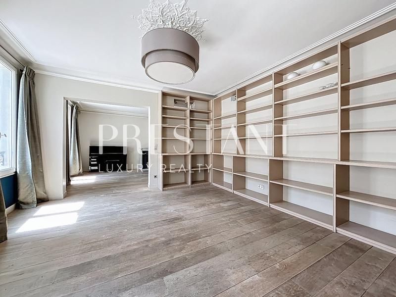 Appartement - 190 m² - 6 pièces