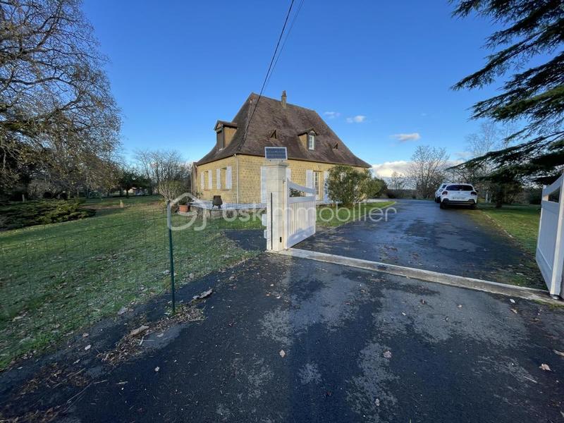 Maison en pierre - 120 m² - 6 pièces