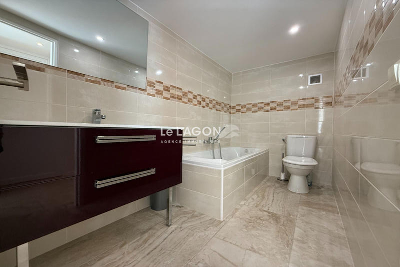 Maison - 104 m² - 3 pièces