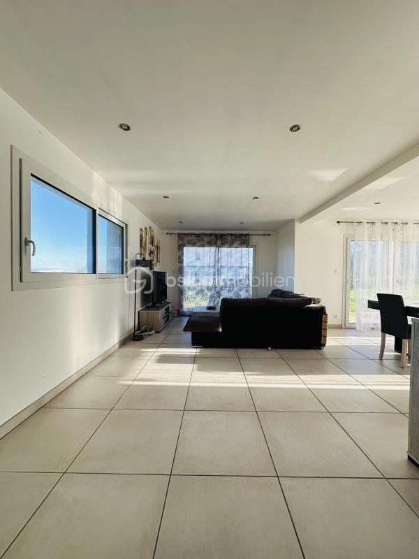 Maison - 121 m² - 6 pièces