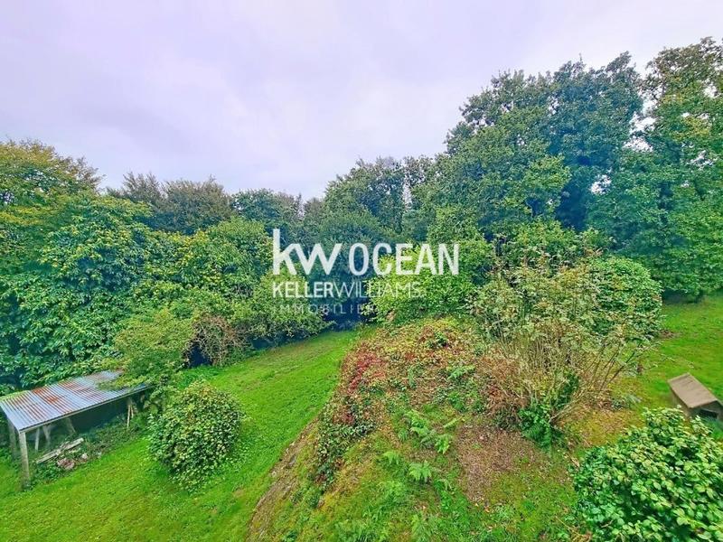 Maison - 213 m² - 8 pièces