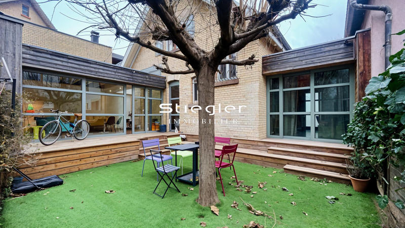 Maison - 139 m² - 7 pièces