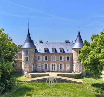 Château - 947 m² - 28 pièces