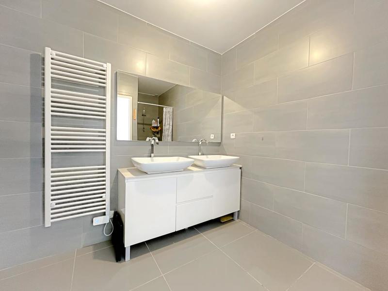 Maison - 137 m² - 5 pièces