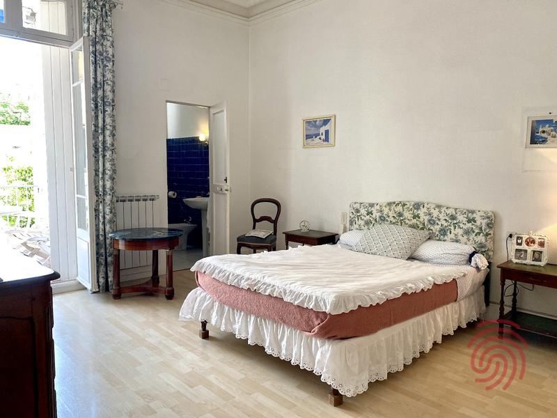 Appartement bourgeois - 114 m² - 4 pièces