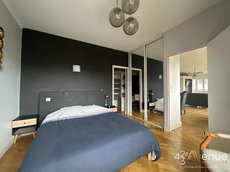 Appartement - 107 m² - 4 pièces