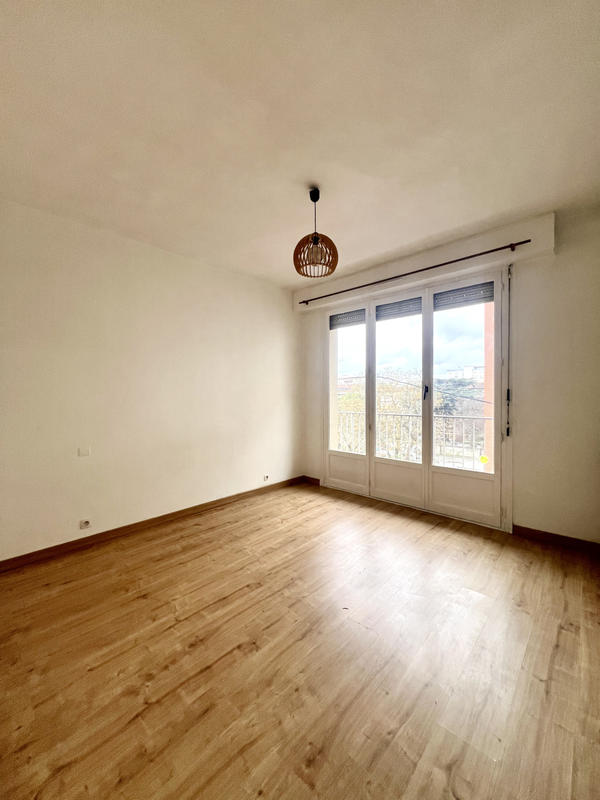 Appartement - 75 m² - 3 pièces