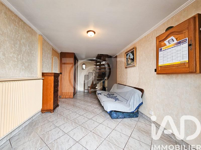 Maison - 104 m² - 4 pièces