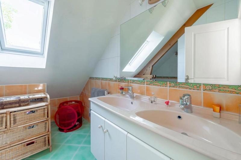 Maison - 231 m² - 5 pièces