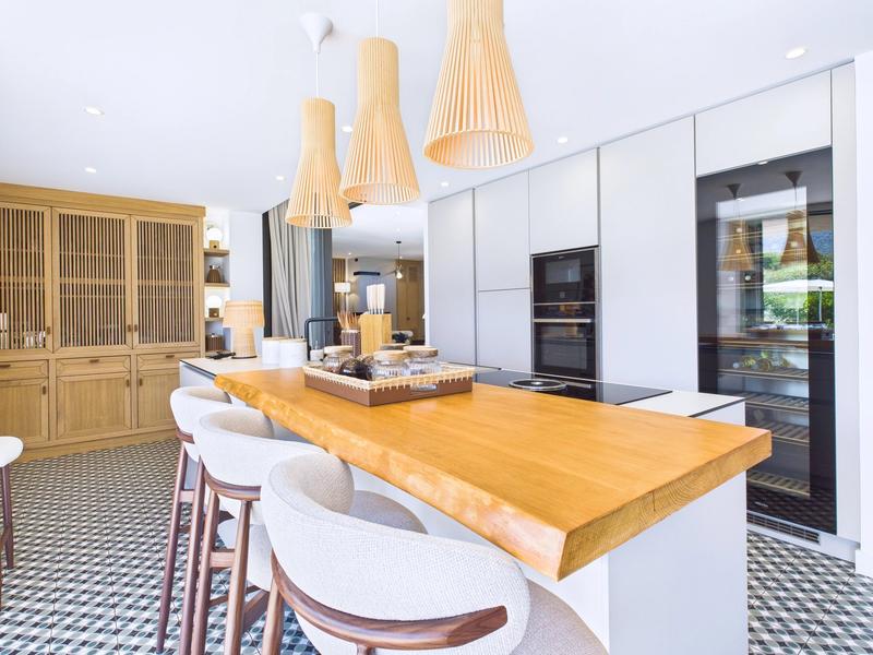 Villa - 200 m² - 6 pièces