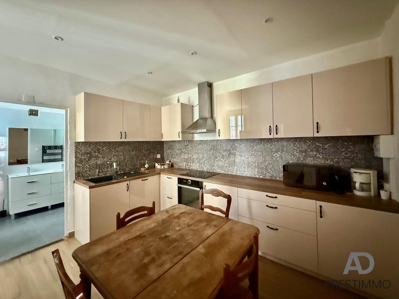 Appartement - 100 m² - 4 pièces