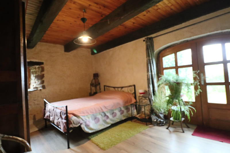 Propriété - 195 m² - 8 pièces